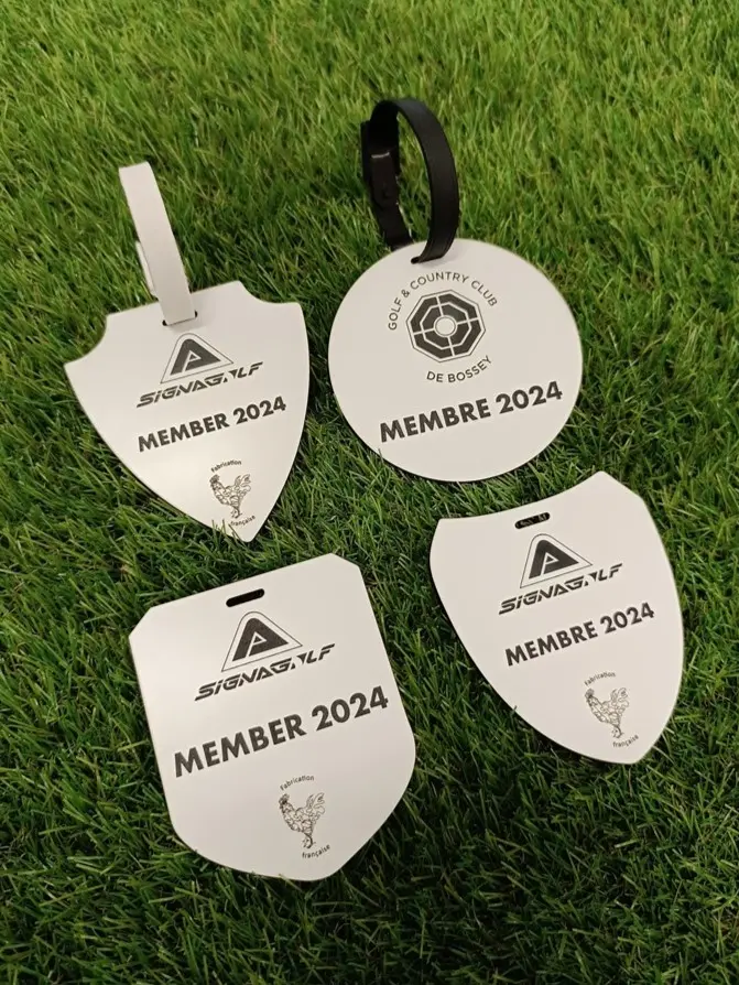 Badges MONOGRAV - Badge d'abonné golf personnalisé par gravure 