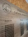 Panneau partenaire avec plaques aimantées en multidura