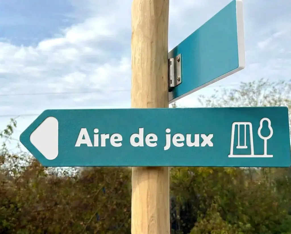 Flèche directionnelle en MULTIDURA personnalisable